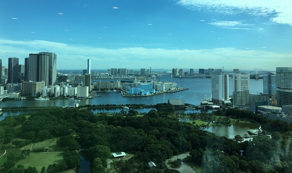 東京